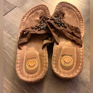 Earth Spirit sandals slip on thong neutral size 7.5